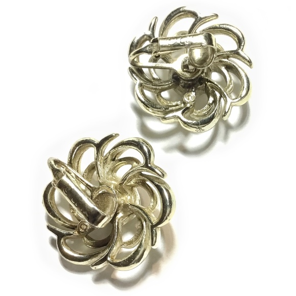 Vintage Signed Coro Swirl Clip Earrings - Picture 1 of 3